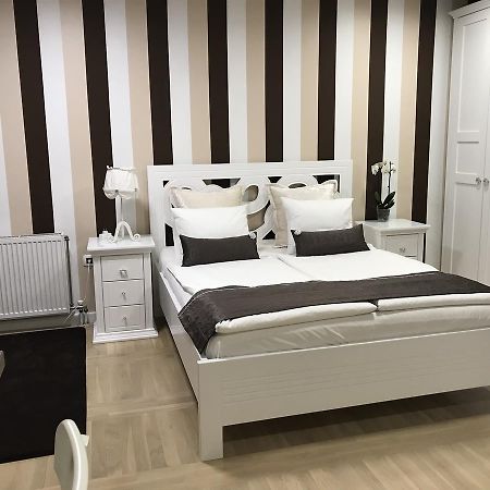 Lux New White Apartment Novi Sad Dış mekan fotoğraf